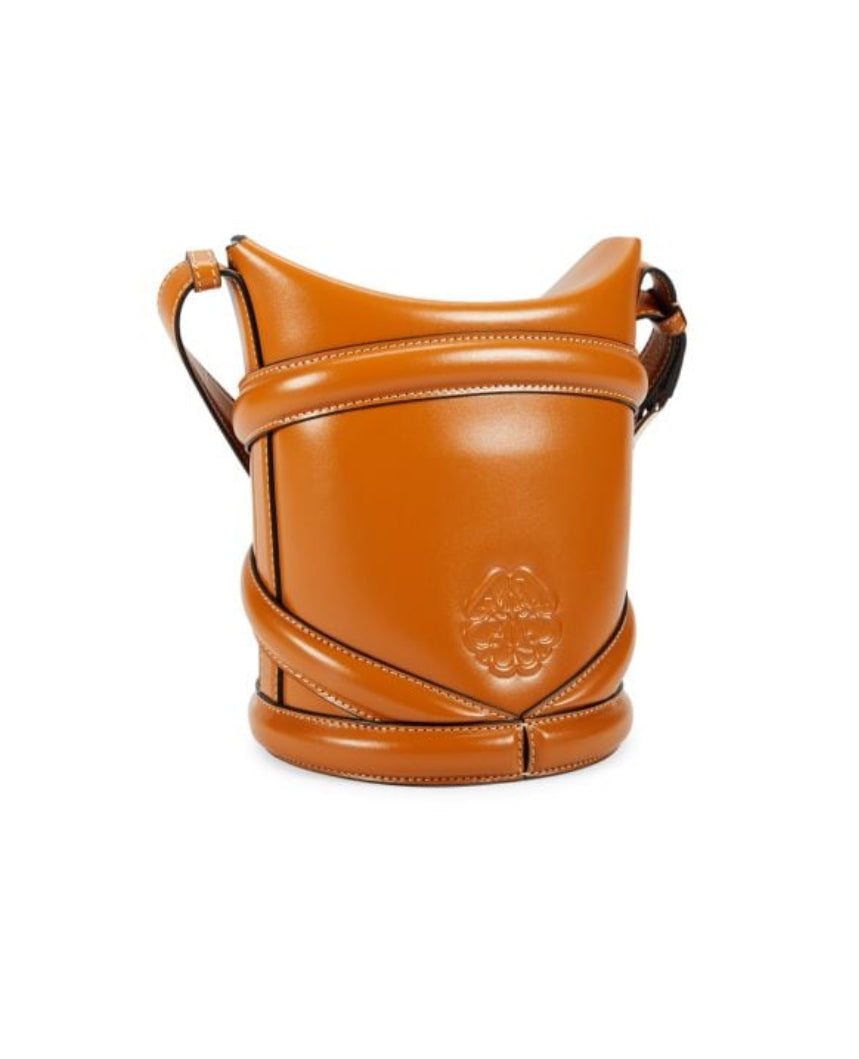 ALEXANDER MCQUEEN
Curve Leather Bucket Bag